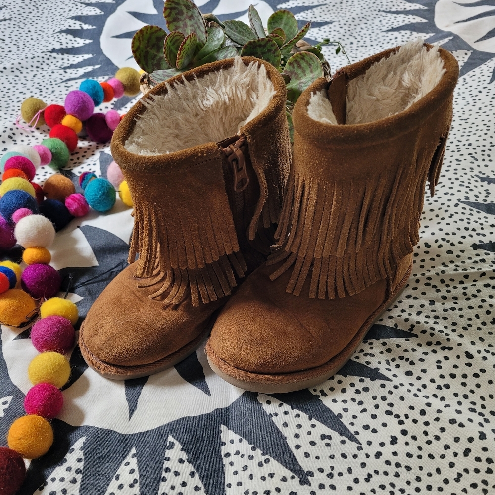 Fring Boots With Faux Fur Inside Ugg Look